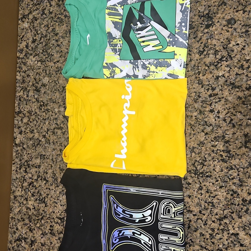 Boys T Shirt- Nike
